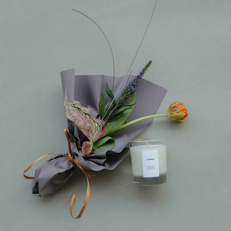 Candle【SYNC】and flowers